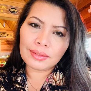 Meet your Posher, Dolly